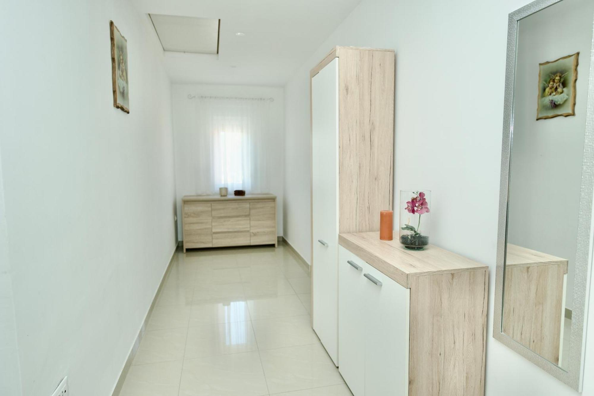 Apartment Lana Bristivica ภายนอก รูปภาพ