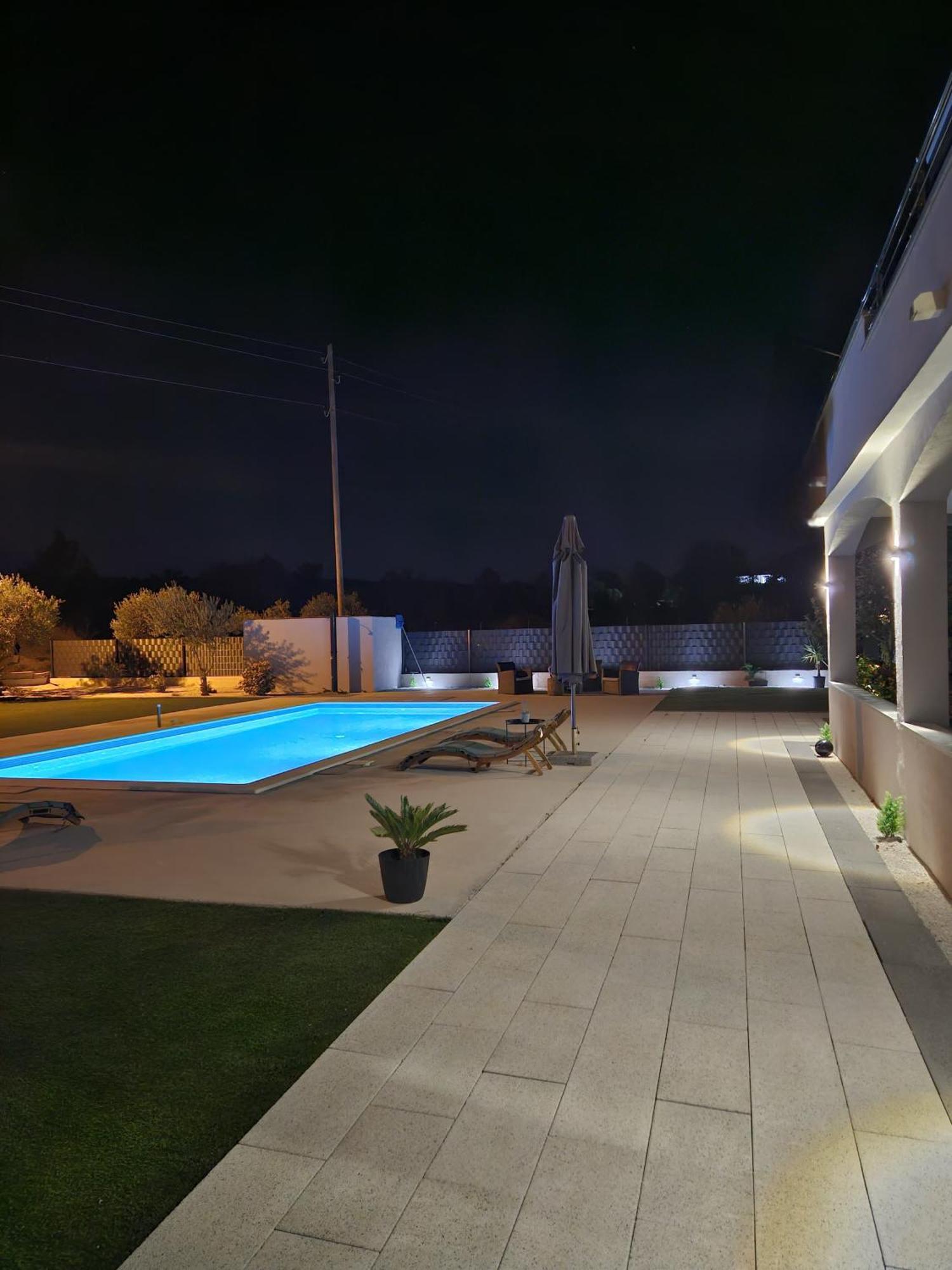 Apartment Lana Bristivica ภายนอก รูปภาพ