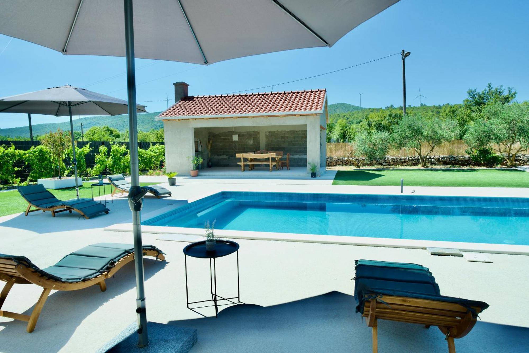Apartment Lana Bristivica ภายนอก รูปภาพ