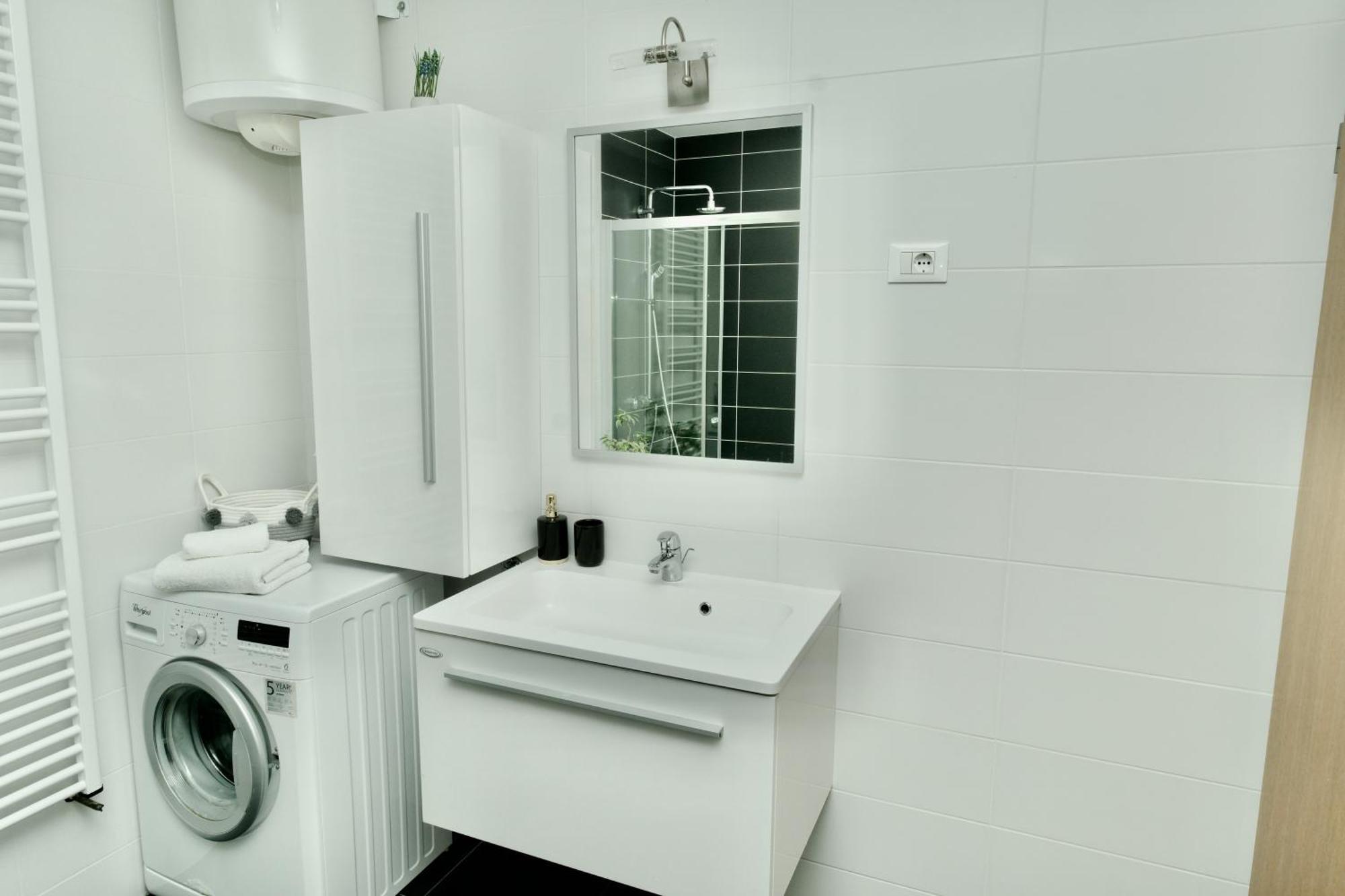 Apartment Lana Bristivica ภายนอก รูปภาพ